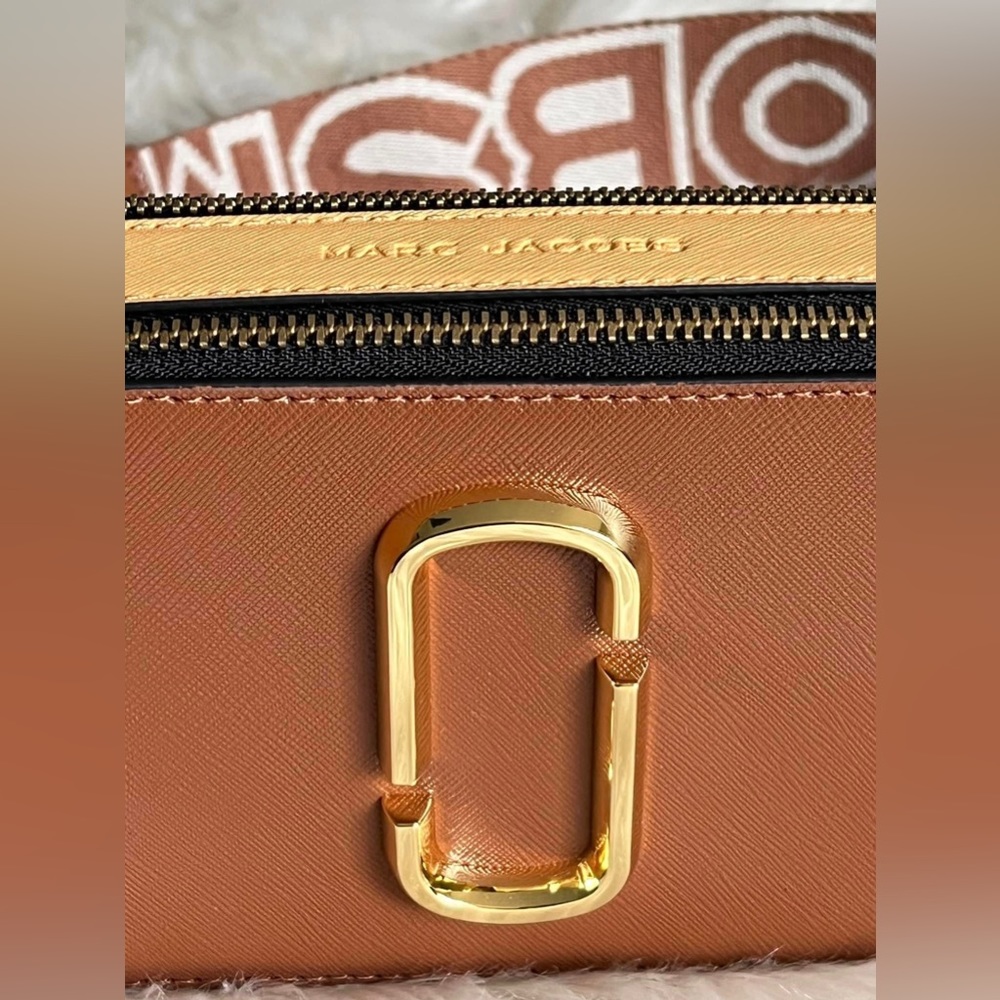 Marc Jacobs The Snapshot - Picture 10 of 16